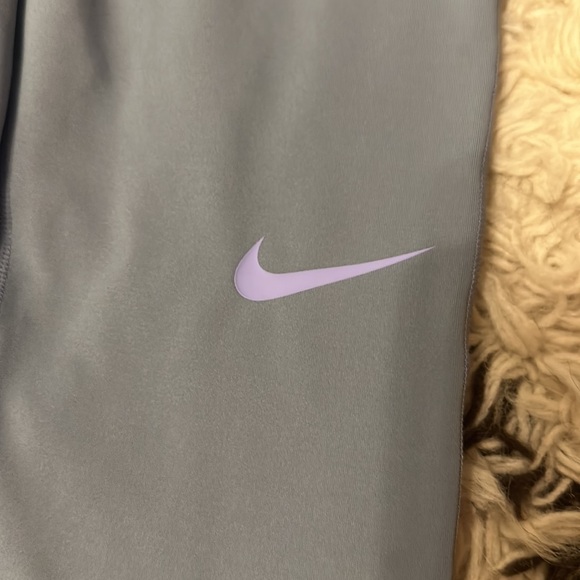 2/$40✨Nike pro leggings BNWT​​ - Picture 4 of 6